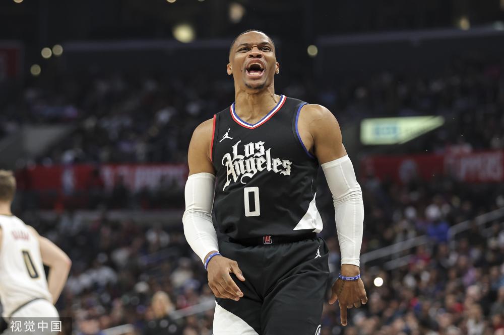 谁的部将？澳媒曝场均20+4小外援前往中国打球 目前抵达香港.